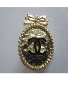 Earrings Clips CHANEL 'CC' gold & black enamel