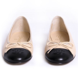 Ballerines CHANEL T 36/5 bicolores beige et noir