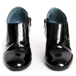 Mi-Boots t 36.5 CHANEL Black patent leather