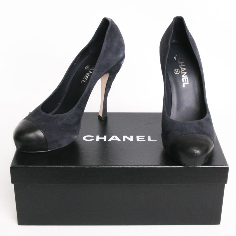 NEW CHANEL Black Pointed Cap Toe CC logo Pumps Kitten Heel Shoes 355 US 5   eBay