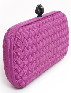 Pochette BOTTEGA VENETA tressée violette