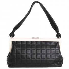 CHANEL bag in black quilted leather and beige plexi 