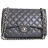 Sac jumbo CHANEL cuir caviar bicolore bleu et gris foncé