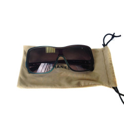 Lunettes de soleil CHANEL vintage