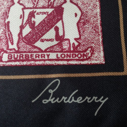 Foulard BURBERRY noir à bordure rouge en soie