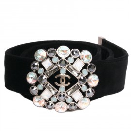 CHANEL T 90 belt with beautiful jewel buckle