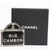 Broche "Rue Cambon" CHANEL 