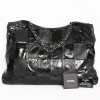 Grand sac CHANEL en cuir verni noir