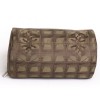 Sac pochette CHANEL en toile monogram