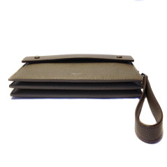 Pochette  CELINE en cuir grainé  taupe