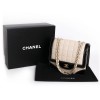 Sac CHANEL en cuir beige et vernis noir vintage