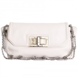 CHANEL ivory bag in lambskin with 2.55 clasp