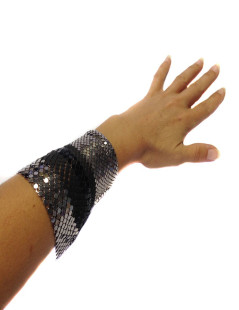 LAURA B mesh bracelet in black and silver