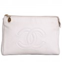  Pochette zippée CHANEL en cuir grainé blanche