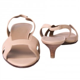 Sandals HERMES T 40 Ottoman in natural calf