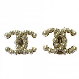 Large beaded CHANEL CC ear clips