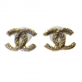 CHANEL Golden strings ear studs