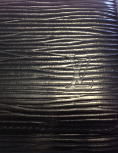 LOUIS VUITTON epi leather long portfolio