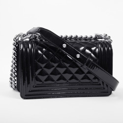 Sac Boy CHANEL cuir verni noir