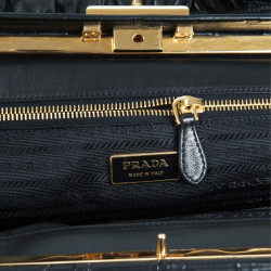 Sac PRADA cuir noir plissé