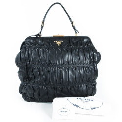 Sac PRADA cuir noir plissé