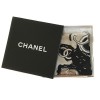 Foulard CHANEL "Paris" en soie beige et noir