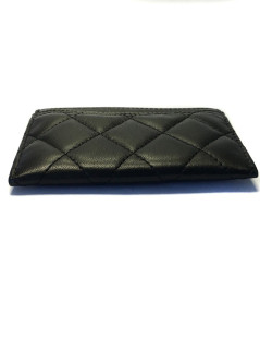 Porte cartes CHANEL en cuir noir matelassé