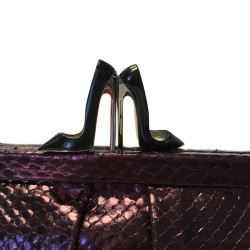 Mini clutch LOUBOUTIN en python