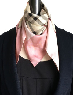 BURBERRY pattern tartan silk scarf on board rose