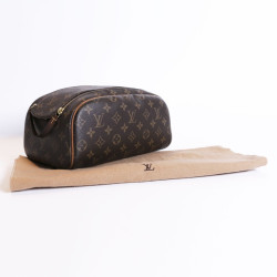 Trousse de toilette LOUIS VUITTON monogram