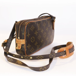 Sac pochette LOUIS VUITTON avec bandoulière toile mnogram