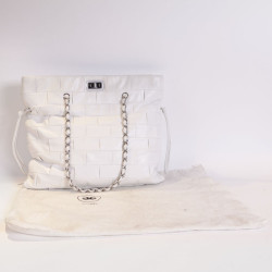 sac CHANEL cuir blanc