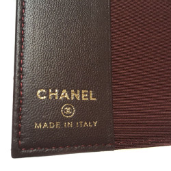 Door CHANEL Burgundy quilted Leather passport