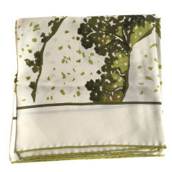 Square three leaves Hermes silk white and green