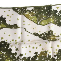 Square three leaves Hermes silk white and green