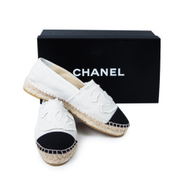 CHANEL T 35 two-tone canvas sneakers