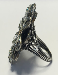 Ring Marguerite LANVIN T55 silver metal and rhinestones