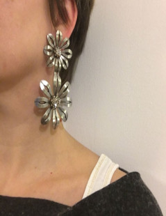 Boucles d'oreilles clous LANVIN pendants