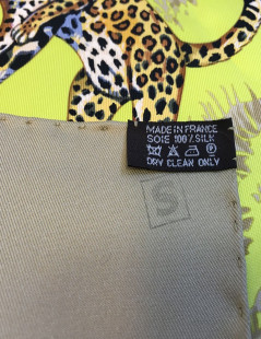 Square "Feline tenderness" HERMES silk