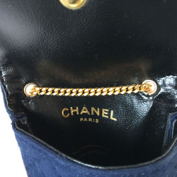 Mini sac-collier CHANEL en jersey bleu