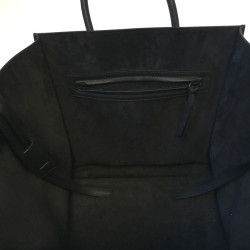 Sac CELINE "Phantom" en cuir noir mat