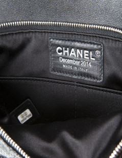 CHANEL quilted shiny black leather pouch