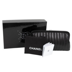 Pochette CHANEL cuir d'agneau lisse noir