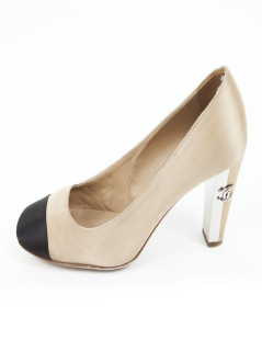 Shoes CHANEL T 39 two-tone satin silk