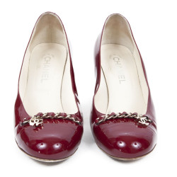 Escarpins CHANEL t 39.5 C cuir verni bordeaux