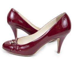 Escarpins CHANEL t 39.5 C cuir verni bordeaux