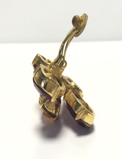 YSL pin and clips of YVES SAINT LAURENT vintage ear ornament