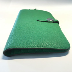 Portefeuille  dogon HERMES vert bamboo