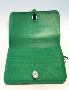 Portefeuille  dogon HERMES vert bamboo