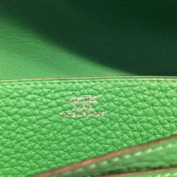 Portefeuille  dogon HERMES vert bamboo